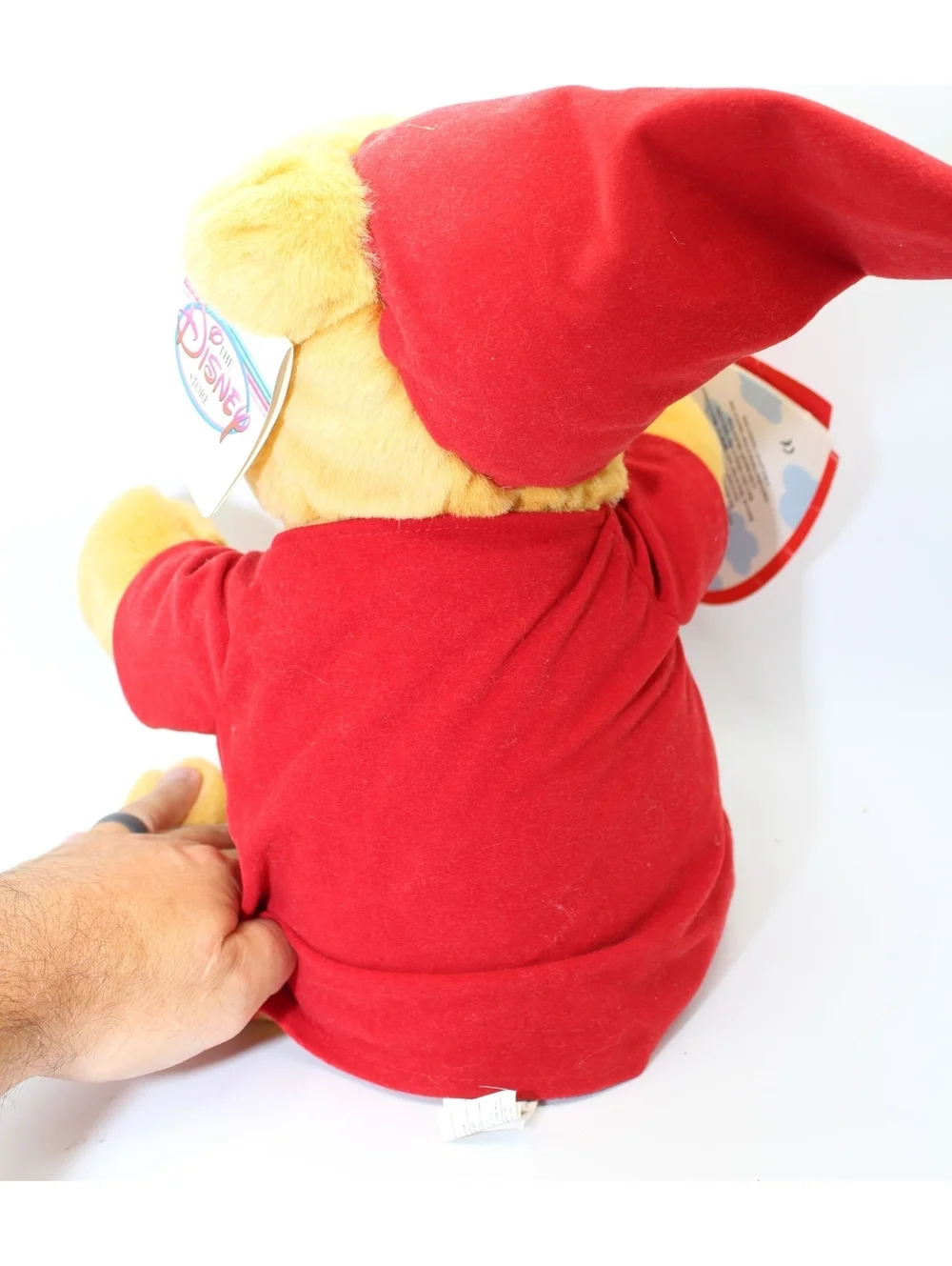 New Vintage Walt Disney Winnie the Pooh Valentine Day Plush Heart Beat Pooh 11